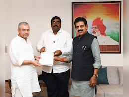 समाजसेवी नित्यानंदम और सांसद शंकर लालवानी ने रेलमंत्री से की मुलाकात, ये थीं मांगें समाजसेवी नित्यानंदम और सांसद शंकर लालवानी ने रेलमंत्री से की मुलाकात, ये थीं मांगें