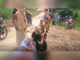 UP: रक्षाबंधन पर महिला ने उठाया खौफनाक कदम, अपने 3 बच्चों के साथ नहर में लगाई छलांग, जानें ऐसा करने की वजह UP: रक्षाबंधन पर महिला ने उठाया खौफनाक कदम, अपने 3 बच्चों के साथ नहर में लगाई छलांग, जानें ऐसा करने की वजह