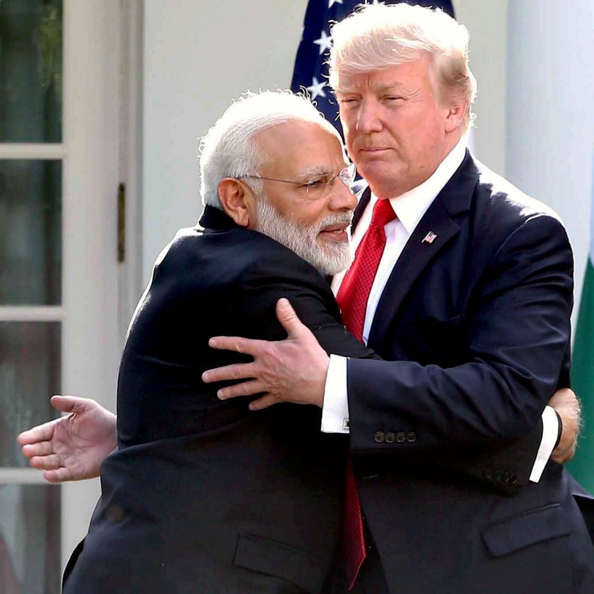 डोनाल्ड ट्रंप भारत और रूस के बीच व्यापारिक संबंधों से नाराज बताए जा रहे हैं. डोनाल्ड ट्रंप भारत और रूस के बीच व्यापारिक संबंधों से नाराज बताए जा रहे हैं.