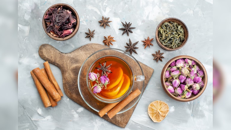 Herbal Tea: सिर्फ चाय नहीं, सेहत का है ये खजाना, आज ही बना लें इन्&zwj;हें अपना