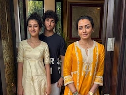 नम्रता शिरोड़कर को गणेश चतुर्थी पर आई पति महेश बाबू की याद, लिखा- आपको बहुत मिस कर रही हूं... नम्रता शिरोड़कर को गणेश चतुर्थी पर आई पति महेश बाबू की याद, लिखा- आपको बहुत मिस कर रही हूं...