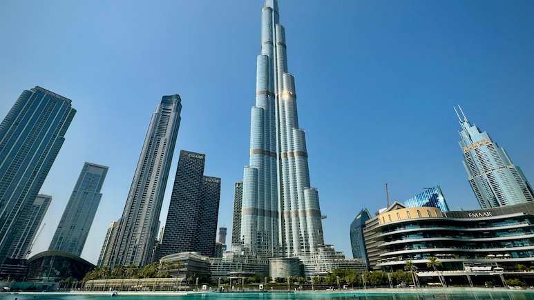 Skyscraper Day 2025: 7 Engineering Marvels That Should Be On Every Traveller's List