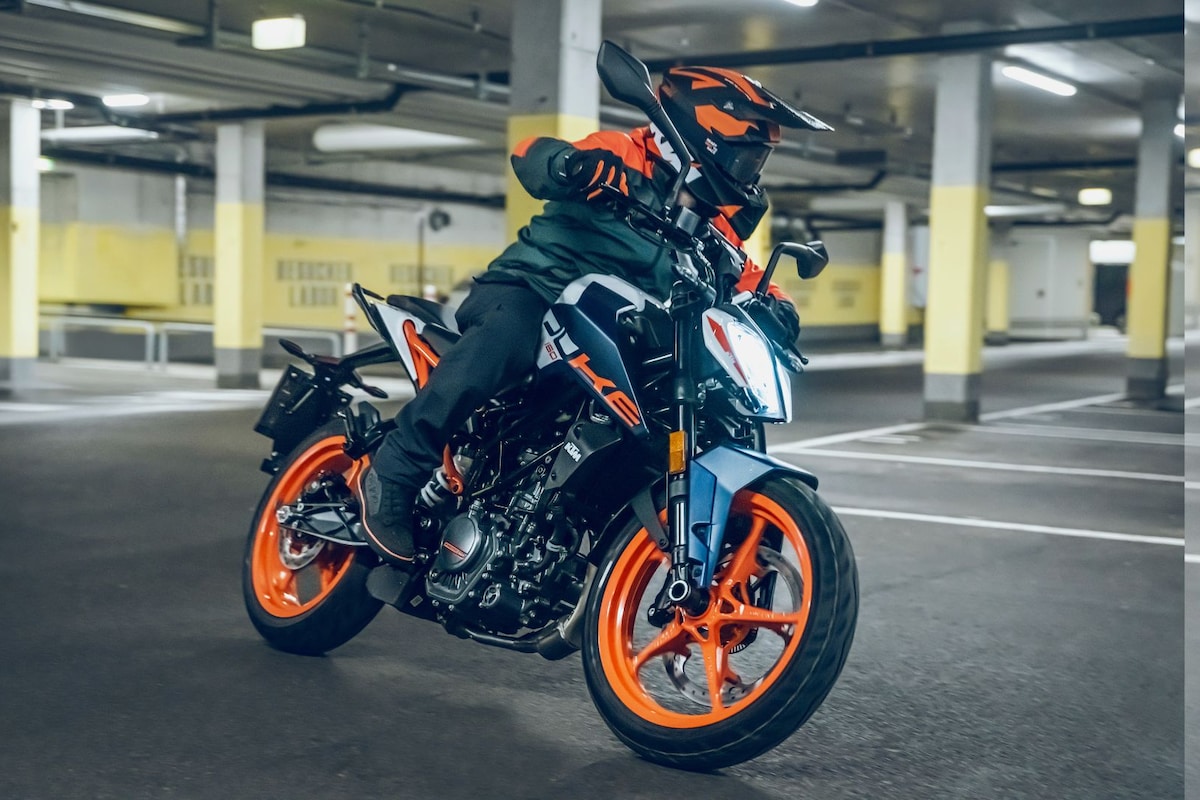 KTM 160 Duke KTM 160 Duke