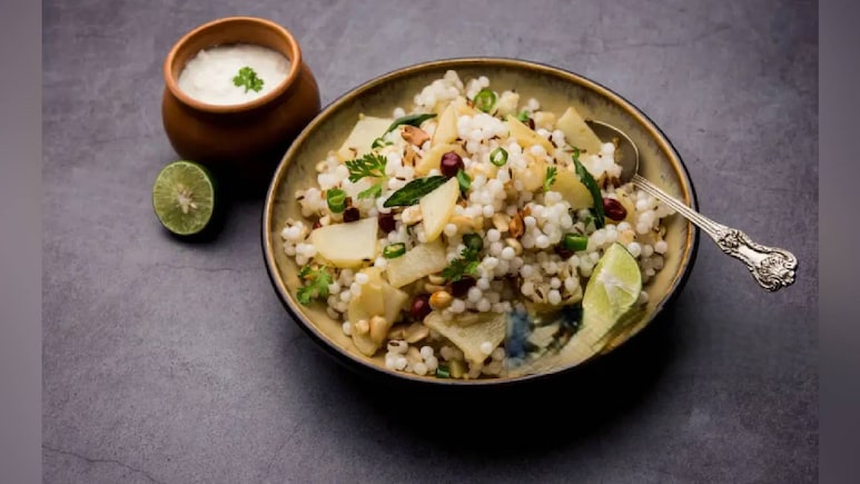 Navratri Special Food: साबूदाना, कुटू का आटा , व्रत के चिप्स... अफोर्डेबल दाम में सब कुछ मिलेगा यहां
