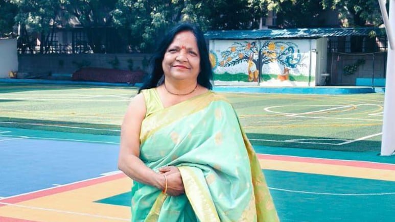 Rashmi Gupta ki Best Poem: 'ए जिंदगी थोड़ा धीरे-धीरे चल'... जिंदगी जीना सीखाती है रश्मि गुप्ता की ये कविता