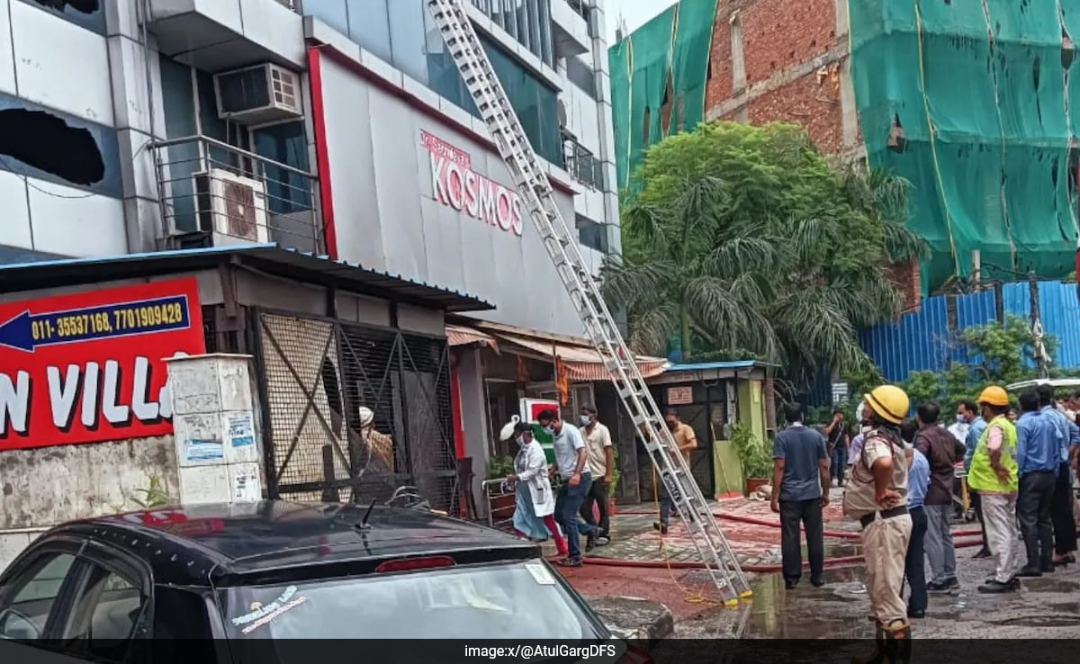 Ню Делхи Пожар избухна в болницата Ананд Вихар в Източен