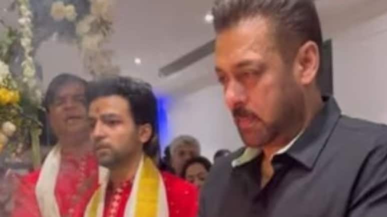 VIDEO: सलमान खान ने की बप्पा की आरती, एक छत के नीचे इकट्ठा हुआ पूरा खान खानदान