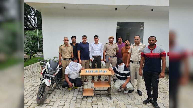 8 जिले, 500 CCTV और 700 किलोमीटर की दौड़... ऐसा धरा गया बुजुर्गों को लूटने वाला चिंटू गैग 8 जिले, 500 CCTV और 700 किलोमीटर की दौड़... ऐसा धरा गया बुजुर्गों को लूटने वाला चिंटू गैग