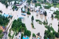 Heavy Rain Lashes Several Telangana Districts, Schools, Colleges Shut Heavy Rain Lashes Several Telangana Districts, Schools, Colleges Shut
