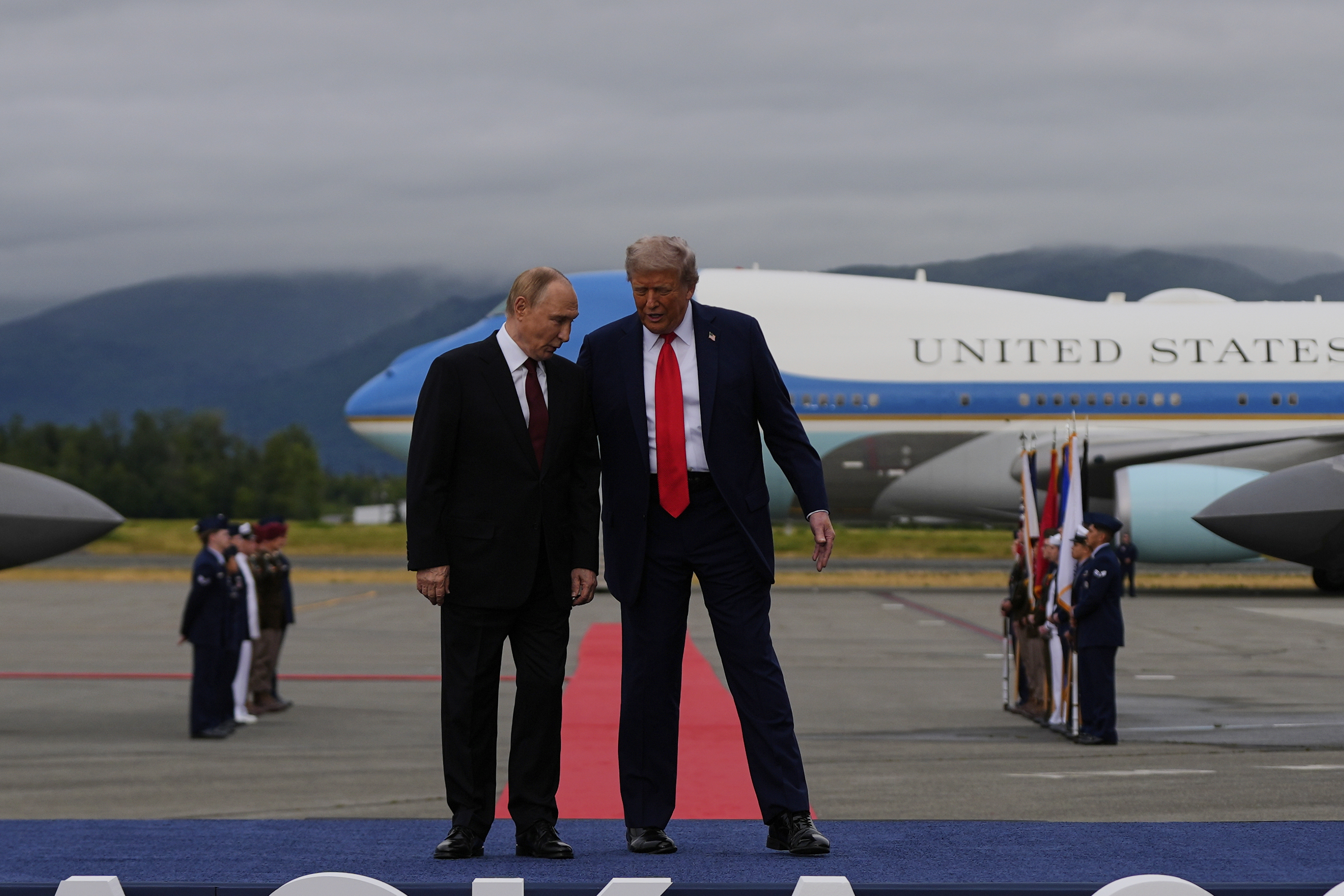 Trump Putin Meeting Live: अलास्का में ट्रंप-पुतिन की महाबैठक जारी, यूक्रेन युद्ध पर हो सकता है बड़ा फैसला?