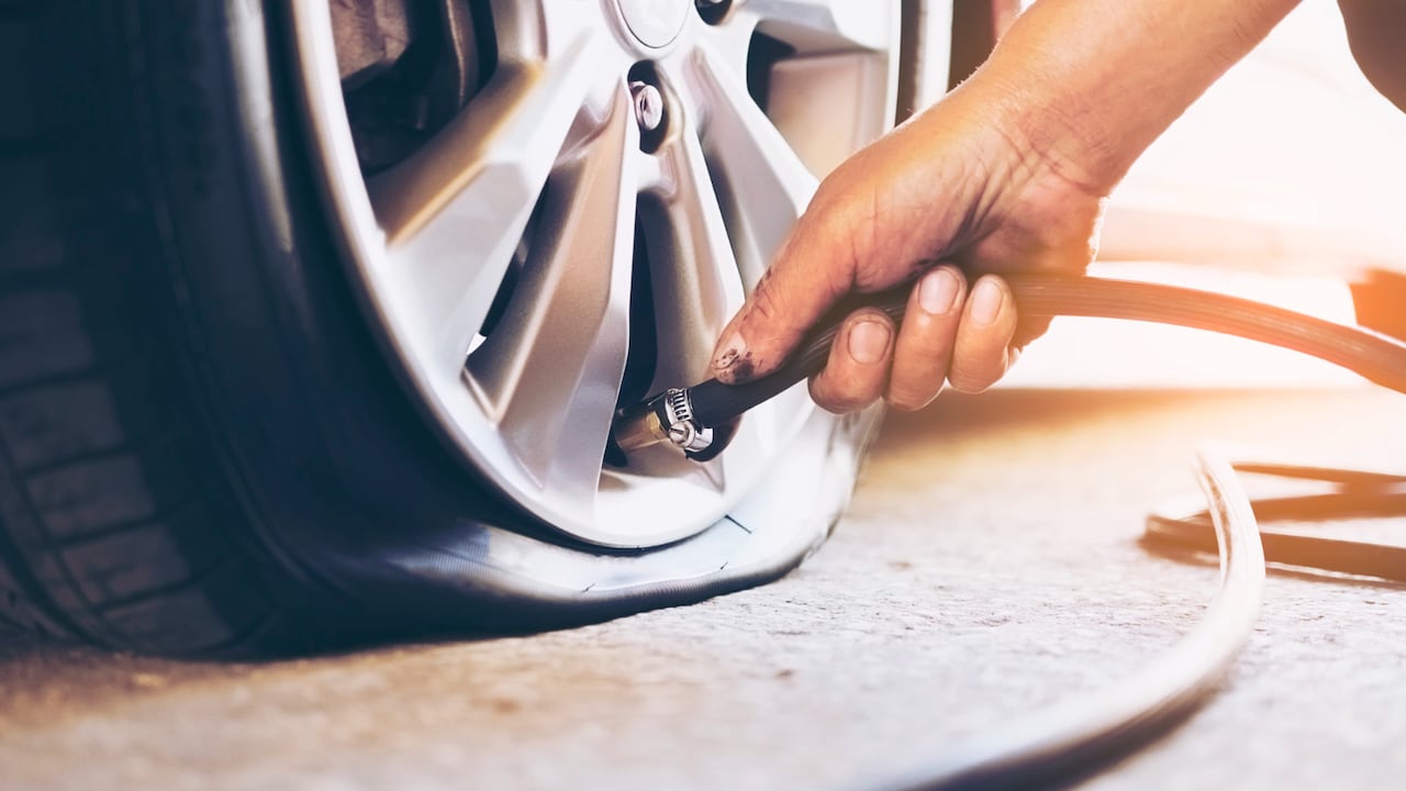 Get your hands on the best tyre inflators at best prices on Amazon 