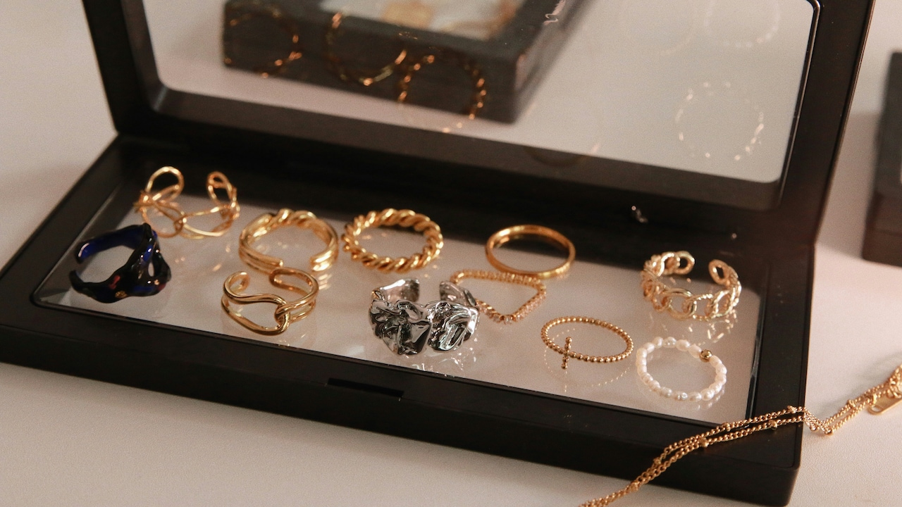 Get Top Jewellery Styling Tips To Shine With Your Outfits