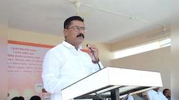 Maharashtra Politics: ठाकरे गटाची गळती कायम! संभाजीनगरमध्ये पुन्हा धक्का;  माजी महापौरांचा पक्षाला रामराम