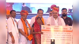 PM Kisan Samman Nidhi: 80 लाख किसानों के खाते में आएंगे 1.60 अरब रुपये, CM भजनलाल शर्मा ने सौंपा चेक