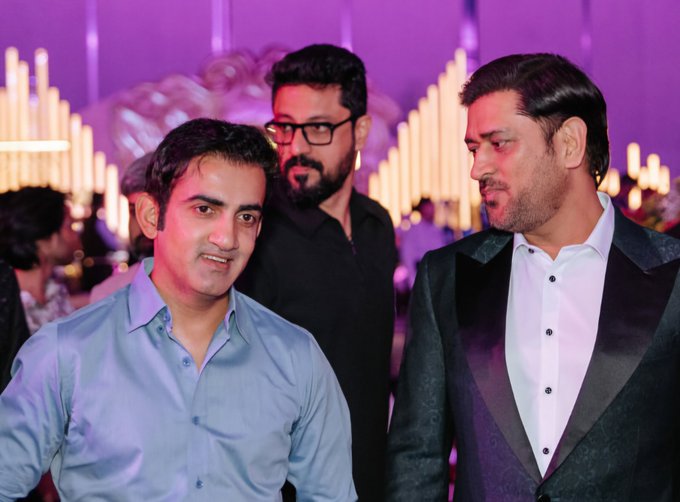 Dhoni, Gambhir Spotted Together At High-Profile Wedding. Picture Is Viral