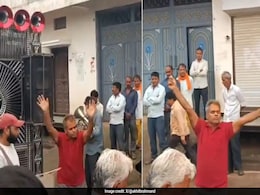 Madhya Pradesh Man Fulfils Friend's Last Wish, Dances At His Funeral, Heart-Touching Video Goes Viral Madhya Pradesh Man Fulfils Friend's Last Wish, Dances At His Funeral, Heart-Touching Video Goes Viral