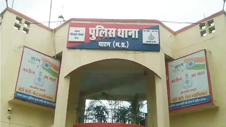 Girl Murdered: जबलपुर में किशोरी ने शादी से किया मना तो कुल्हाड़ी से कर दी हत्या, आरोपी युवक फरार