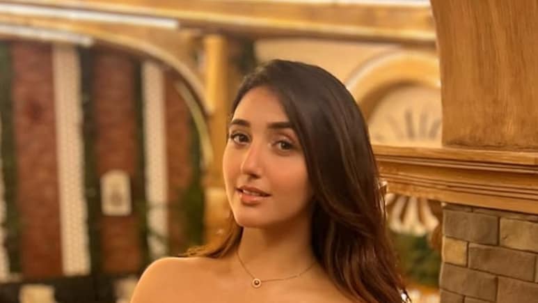 <i>Bigg Boss 19</i> Contestant Ashnoor Kaur Swears By This Morning Drink To Relieve Bloating And Treat Acne