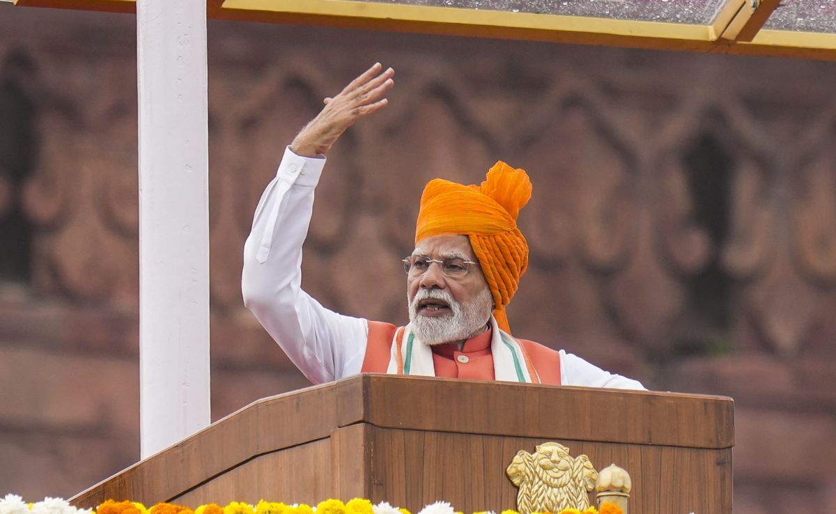 पीएम मोदी ने लाल किले की प्राचीर से की ये 9 बड़ी घोषणाएं, आपको जानना है जरूरी
