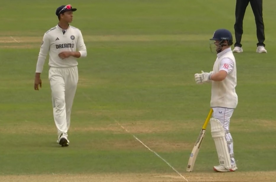 Jaiswal In Heated Interaction With Duckett As Tempers Flare Again - Video