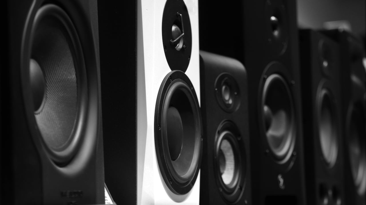You can easily get home Entertainment System Up To 65% Off On Dolby Soundbars From Amazon