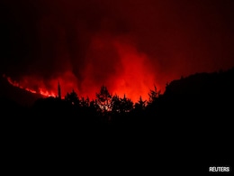 In Pics: France Fights Biggest Wildfire Of The Year, Burns Through 27,000 Acres In Pics: France Fights Biggest Wildfire Of The Year, Burns Through 27,000 Acres