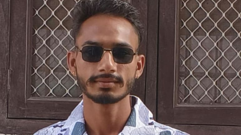 सुसाइड नोट में दर्द और वजह बताकर दे दी जान, पापा-मम्मी से कहा- माफ कर दीजिए निकम्मा निकला बेटा