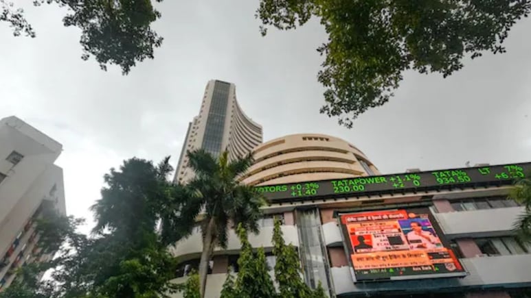 Stock Market Today: सेंसेक्स 100 अंक चढ़ा, निफ्टी 24,600 के ऊपर, अदाणी ग्रुप के शेयरों में तेजी Stock Market Today: सेंसेक्स 100 अंक चढ़ा, निफ्टी 24,600 के ऊपर, अदाणी ग्रुप के शेयरों में तेजी