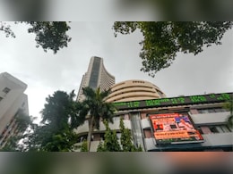 Stock Market Today: शेयर बाजार में जोरदार तेजी, सेंसेक्स 300 अंक उछला, निफ्टी फिर 24,700 के पार पहुंचा Stock Market Today: शेयर बाजार में जोरदार तेजी, सेंसेक्स 300 अंक उछला, निफ्टी फिर 24,700 के पार पहुंचा
