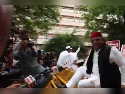 Video: Akhilesh Yadav Jumps Police Barricade During Opposition Protest