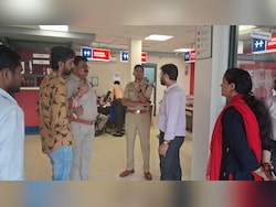 Armed Robbers Target Jabalpur Bank, Loot 14.5 Kg Gold, Cash