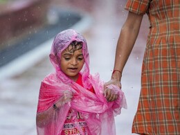 School Holiday In Mumbai: 19 ऑगस्ट रोजी शाळा कॉलेजना सुट्टी मिळणार? उद्याही मुसळधार पावसाचा अंदाज School Holiday In Mumbai: 19 ऑगस्ट रोजी शाळा कॉलेजना सुट्टी मिळणार? उद्याही मुसळधार पावसाचा अंदाज