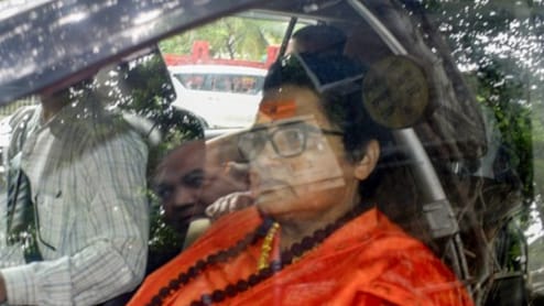 मोदी, योगींना अडकवण्याचा ATS चा कट! साध्वी प्रज्ञांचा आरोप; NDTV च्या फॅक्ट चेकमधून बाहेर आले सत्य