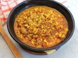 Craving Maharashtrian Food? Here Are 7 Wholesome Maharashtrian Curries You Will Love Craving Maharashtrian Food? Here Are 7 Wholesome Maharashtrian Curries You Will Love