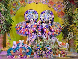Janmashtami 2025: राजस्थान में श्रीकृष्ण जन्मोत्सव की धूम, कान्हा के दर्शन को मंदिरों में उमड़े भक्त Janmashtami 2025: राजस्थान में श्रीकृष्ण जन्मोत्सव की धूम, कान्हा के दर्शन को मंदिरों में उमड़े भक्त