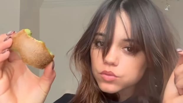 Jenna Ortega Savours Kiwi Without Removing Its Skin - Here Are Its Possible Health Benefits