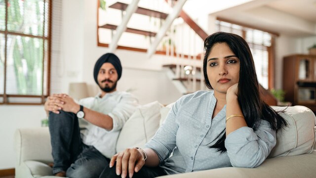 How Men Can Support Women Through Menstruation? Nutritionist Explains
