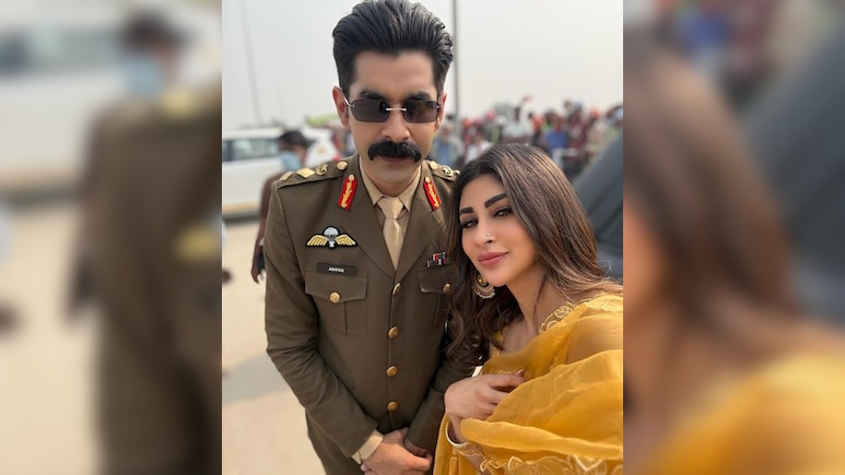 Surya Sharma Exclusive: 'मौनी रॉय बहुत ही प्यारी इंसान, उनके साथ काम करके अच्छा फील होता है..' Surya Sharma Exclusive: 'मौनी रॉय बहुत ही प्यारी इंसान, उनके साथ काम करके अच्छा फील होता है..'