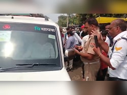 &quot;You Are Misusing Power&quot;: UP Traffic Cop Stands Up To BJP Lawmaker&#039;s Son