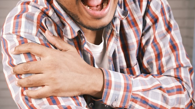 Pain From Shoulder To Elbow? You Might Be Experiencing Referred Pain