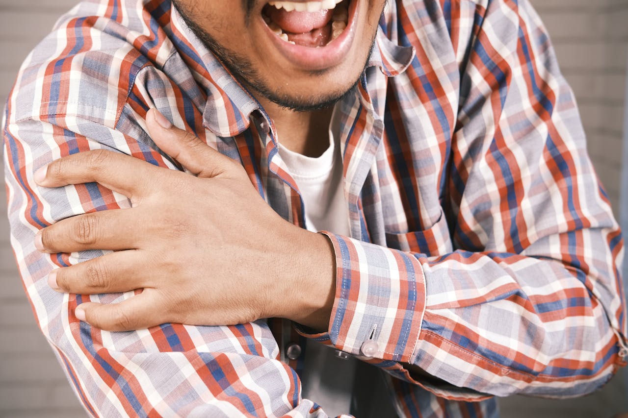 Pain From Shoulder To Elbow? You Might Be Experiencing Referred Pain