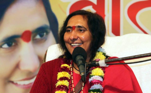 लड़कियां नंगी हो पैसे कमा रहीं... अब साध्वी ऋतंभरा भी बोलीं, कौन लांघ रहा मर्यादा?
