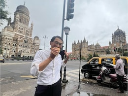 Japanese Ambassador Enjoys Vada Pav In "Aamchi Mumbai" - See Pics Japanese Ambassador Enjoys Vada Pav In "Aamchi Mumbai" - See Pics