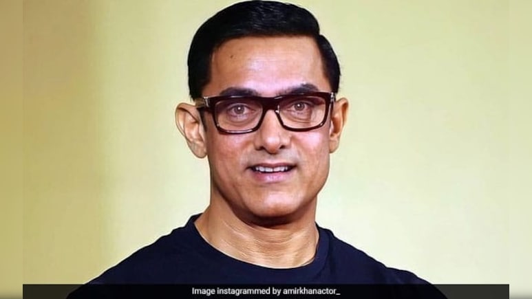 गणपति उत्सव पर राज ठाकरे के घर पहुंचे आमिर खान, दिखे भावुक