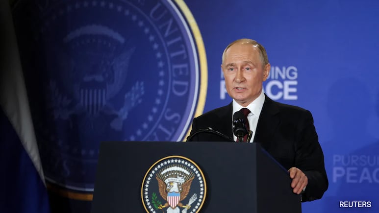 Putin's Bodyguards Carried 'Poop Suitcase' To Alaska Summit. Here's Why