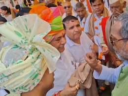 Man Jailed During Emergency Refuses Honour, Gives Minister Memo For Justice Man Jailed During Emergency Refuses Honour, Gives Minister Memo For Justice