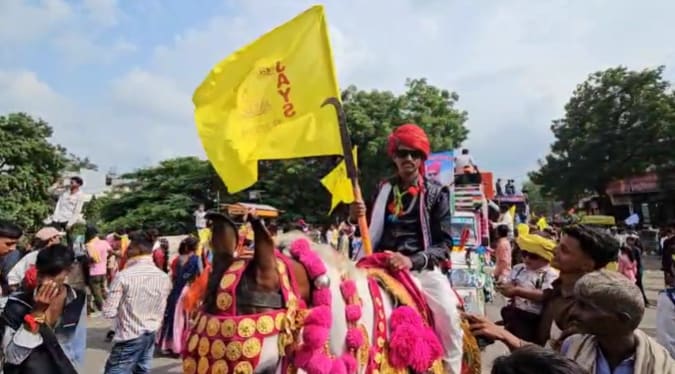 रतलाम में विश्व आदिवासी दिवस की धूम रतलाम में विश्व आदिवासी दिवस की धूम
