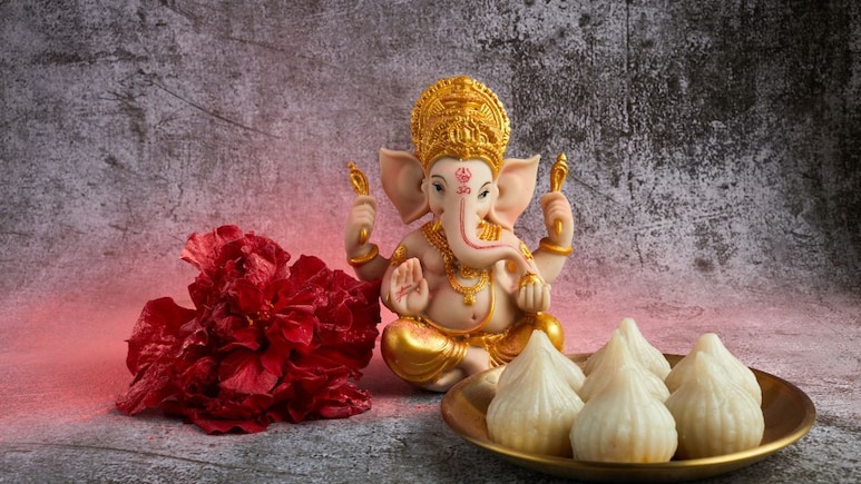 Sankashti Chaturthi Full List 2025:अंगारकी चतुर्थी कधी आहे? संकष्टी चतुर्थीची संपूर्ण यादी Sankashti Chaturthi Full List 2025:अंगारकी चतुर्थी कधी आहे? संकष्टी चतुर्थीची संपूर्ण यादी