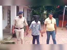 सिर्फ 1 घंटे में किडनैपर गिरफ्तार, जबलपुर रेलवे स्टेशन के बाहर से GRP-RPF ने बरामद किया बच्चा सिर्फ 1 घंटे में किडनैपर गिरफ्तार, जबलपुर रेलवे स्टेशन के बाहर से GRP-RPF ने बरामद किया बच्चा