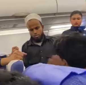 इंडिगो फ्लाइट में थप्पड़ कांड का पीड़ित हुआ लापता, परिवार की बढ़ी चिंता, शिकायत कराया दर्ज